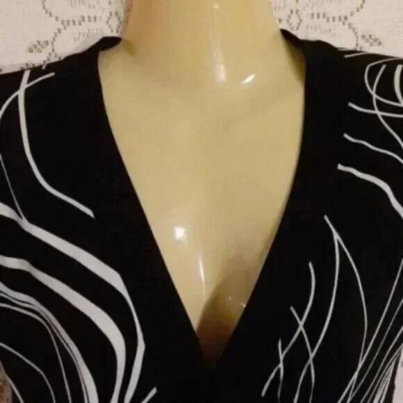 V.1. COUTURE - Small - Picture 3 of 6